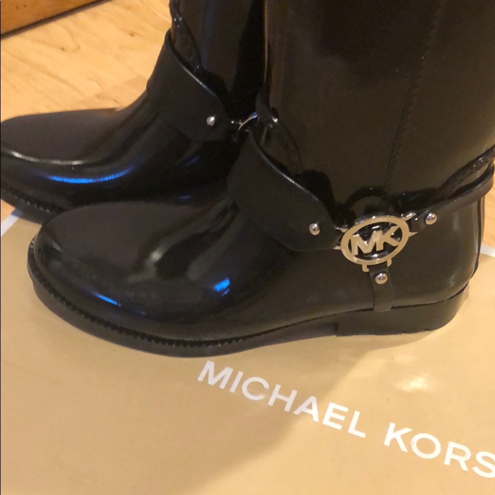 michael kors rain boots! - Picture 3 of 3
